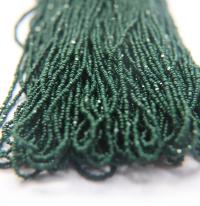 11/0 Hanks Charlotte Cut Beads 53270 Emerald Opaque 1/5/25/50/100 Hanks 2.0mm glass beads, jewelry supply, findings, craft supply vintage