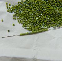 11/0 Charlotte Cut Beads Patina Opaque Olivine Aurore Boreale 10/20/50/250/500 Grams PREMIUM MATERIALS