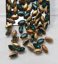 Swarovski 10x5 mm Vintage Navette brass setting in Emerald 12/24/100/500 Pieces jewelry supplies in Brass/Vintage Black