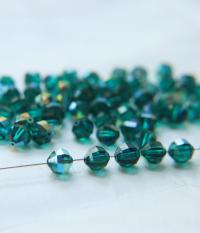 5004 Swarovski 7mm crystal bead round geometric cut in Emerald Aurore Boreale 2/6/12/36 Pieces (4 Colours) jewelry making beads
