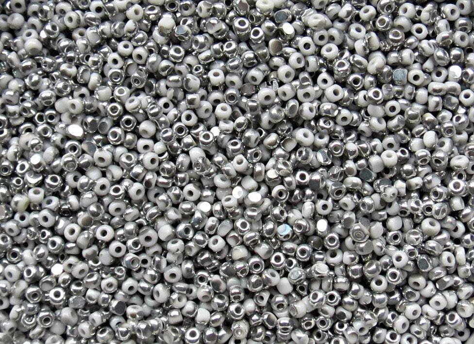 11/0 Charlotte Cut Beads Patina Opaque Chalk White Silver 10/20/50/250/500 Grams 1300 Pieces
