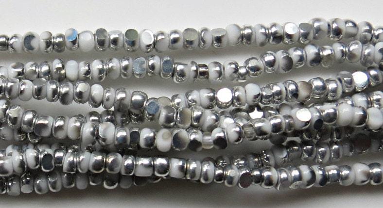 11/0 Charlotte Cut Beads Patina Opaque Chalk White Silver 10/20/50/250/500 Grams 1300 Pieces