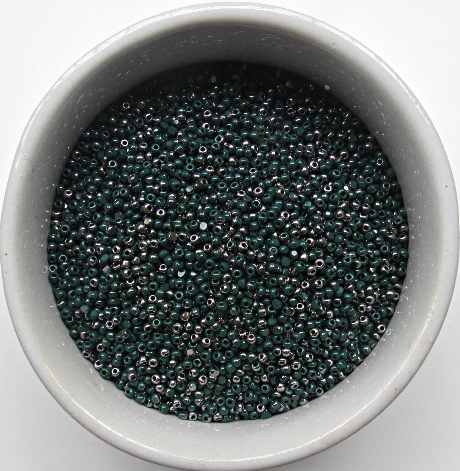 11/0 Charlotte true Cut Beads Patina Opaque Emerald Gun Metal 10/20/50/250/500 Grams 1300 Pieces