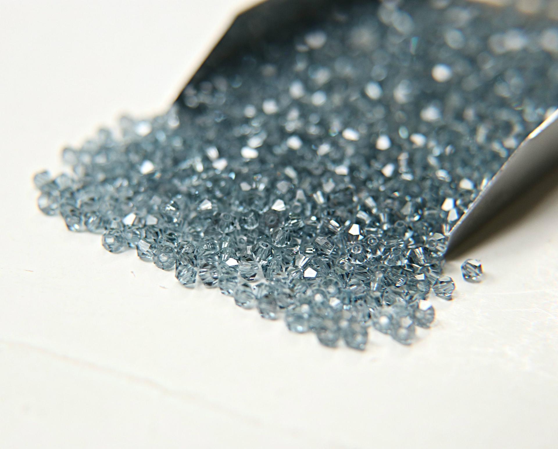 4mm Indian Sapphire Swarovski Bicone loose beads 36/72/144/432/720 Pieces (515) jewelry making beads, couture materials, vintage supplies