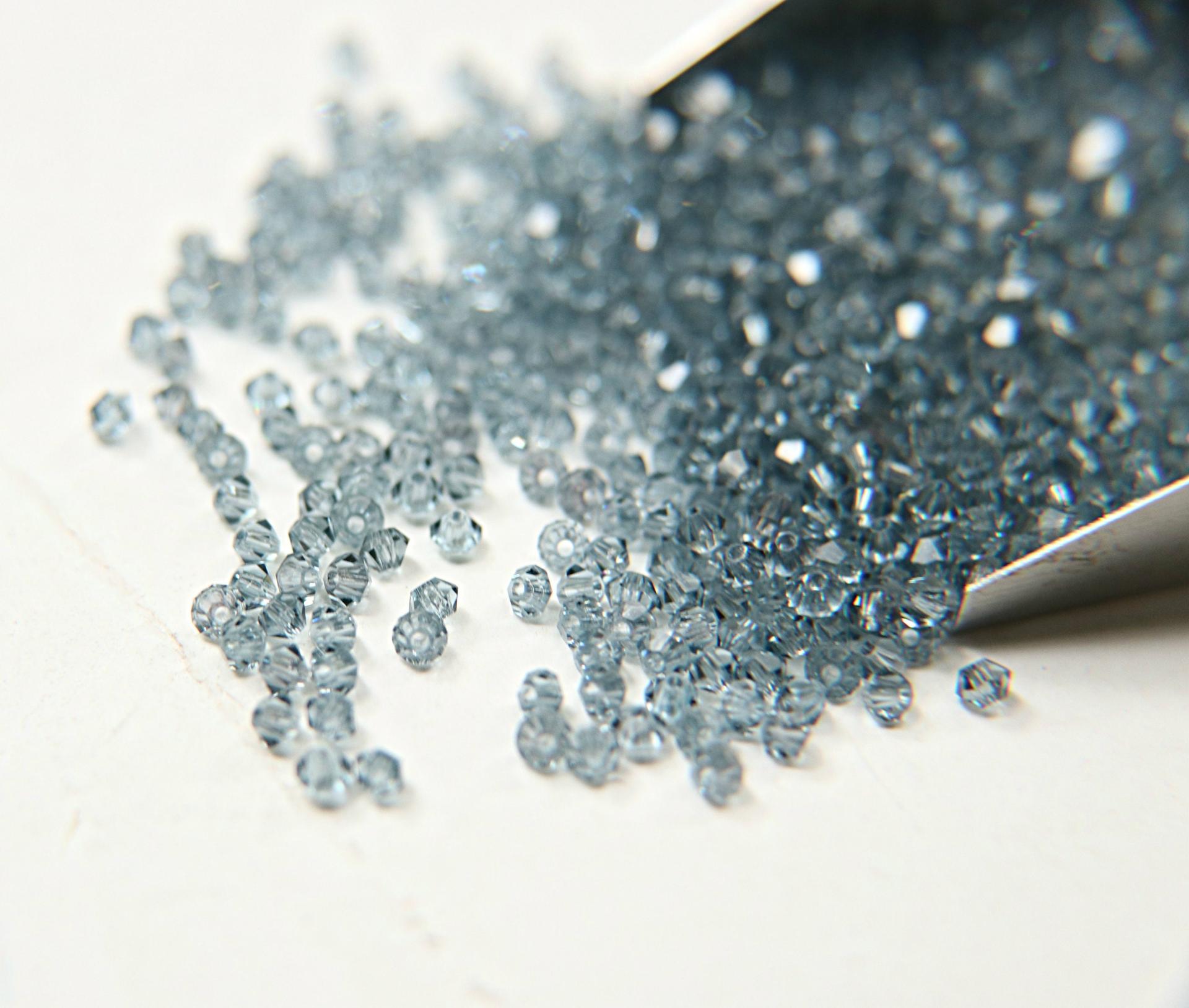 4mm Indian Sapphire Swarovski Bicone loose beads 36/72/144/432/720 Pieces (515) jewelry making beads, couture materials, vintage supplies