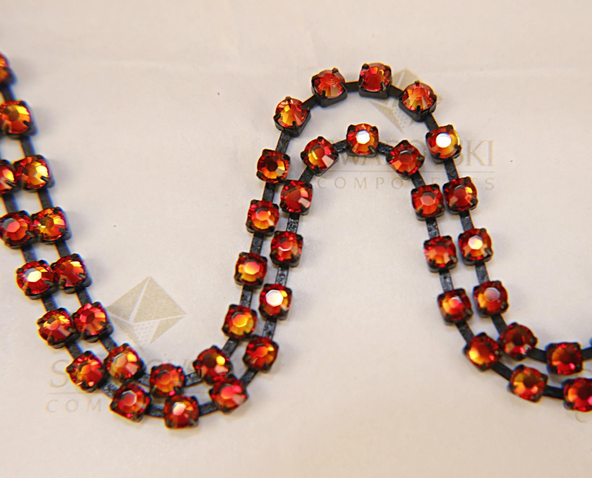 16ss Swarovski 2088 Chain in Flat Back Fireopal (4mm) 0.5/1/2/5 Meters Vintage Black Settings Wedding Cake Decoration Brooch Bouquet Supply