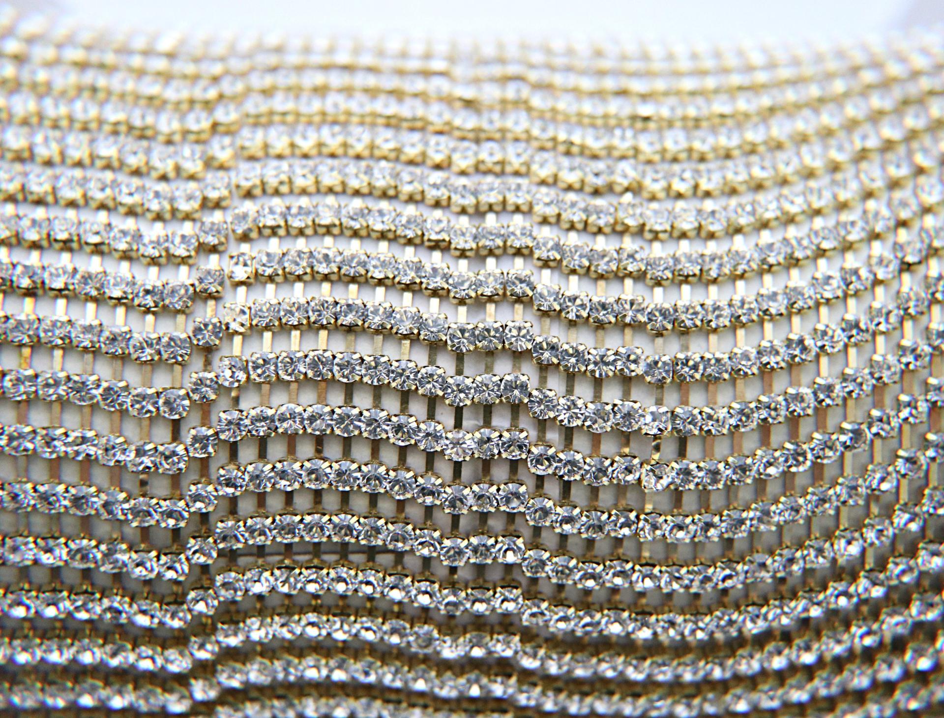 10PP Swarovski Cup Chain Clear Rhinestone Cup Chain Xillion 1.6mm Made in Austria - Brass Setting - Crystal Clear 0.5/1/2/5 Meters Nail Art