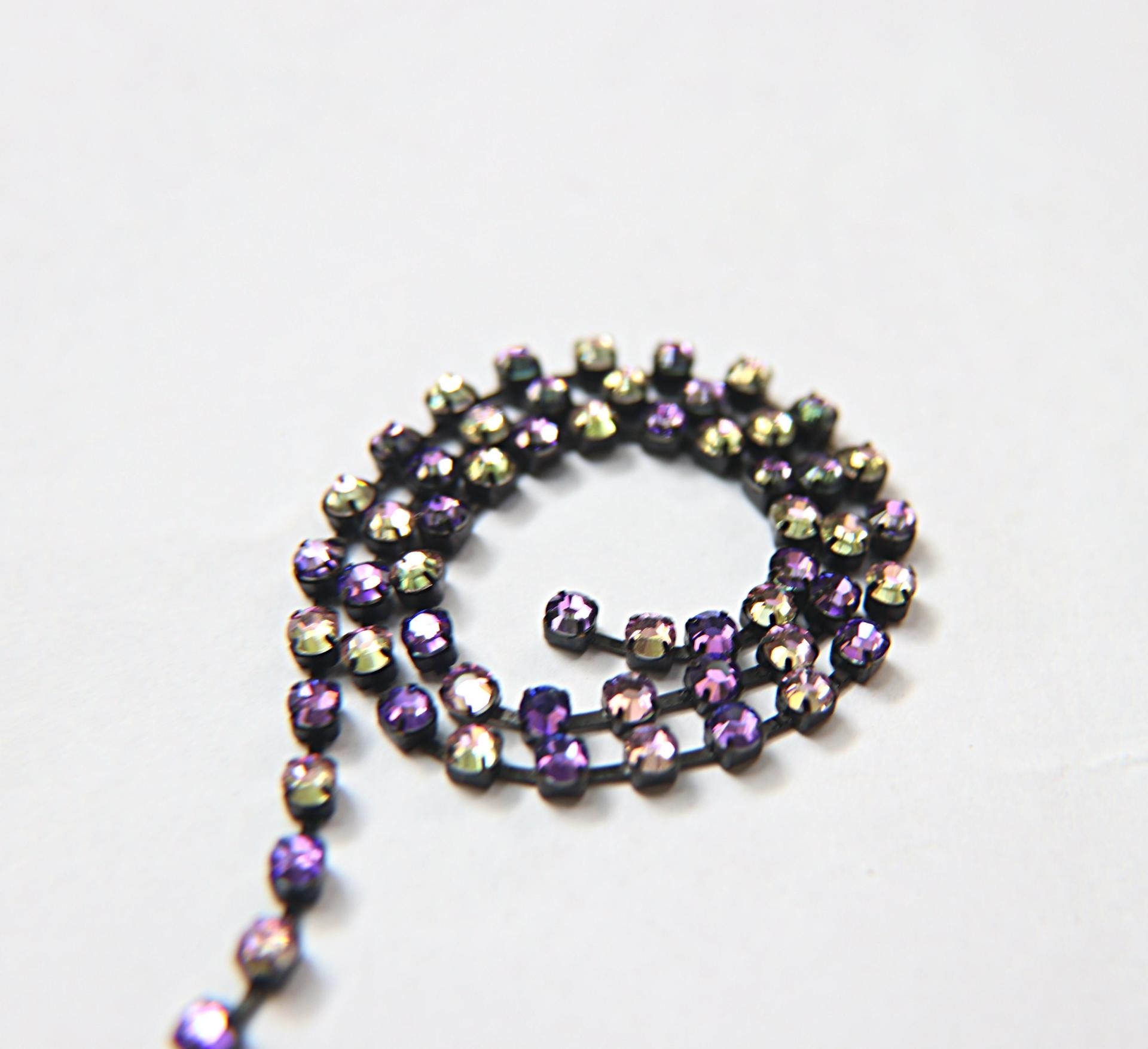 16ss Swarovski 2088 Chain in Flat Back Purple Mix (4mm) 0.5/1/2/5 Meters Vintage Black Settings Bridal Supplies, strass chains, embroidery