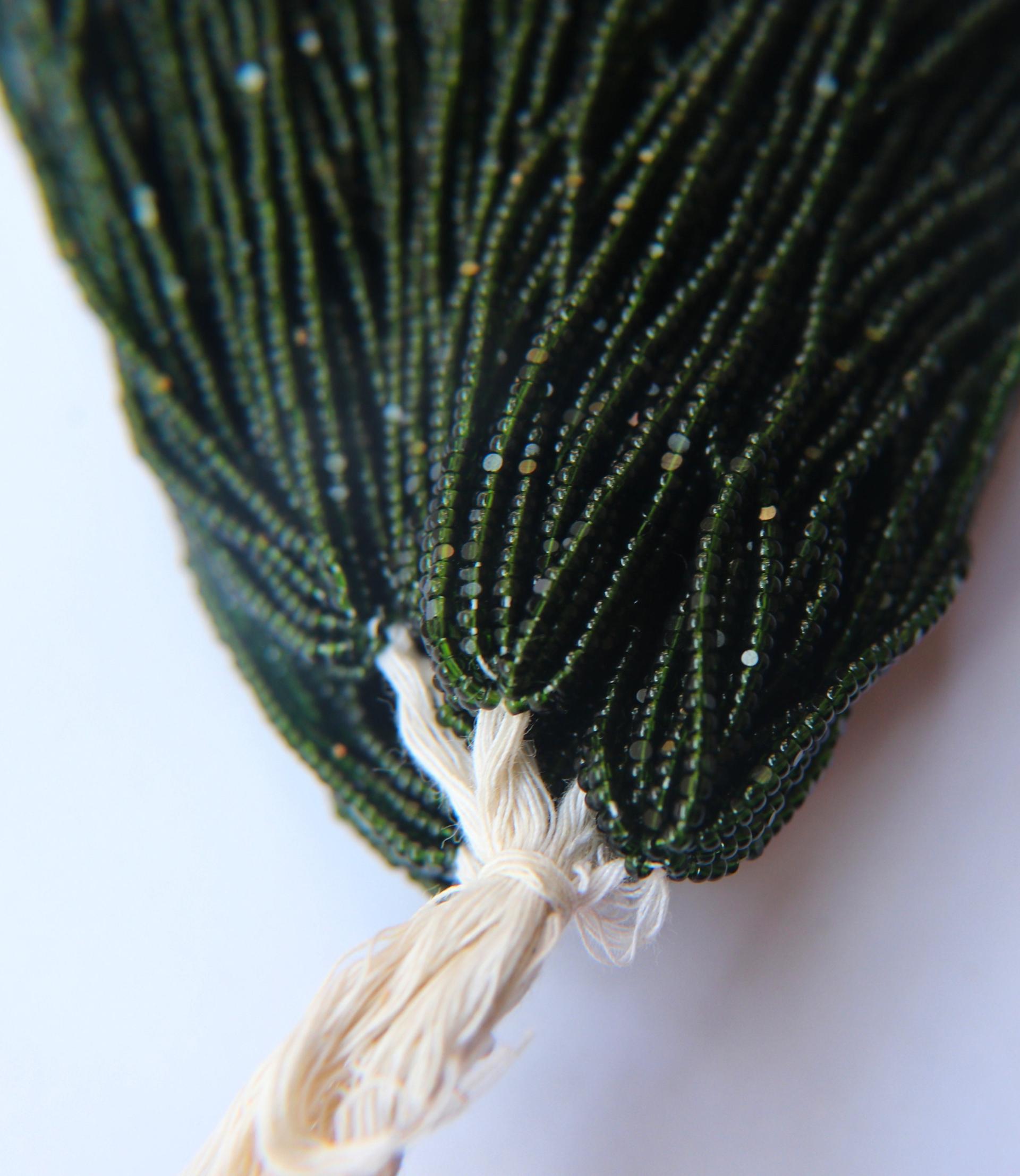 11/0 Hanks Charlotte Cut Beads 50290 Transparent dark Olivine 1/5/25/50/100 Hanks 2.0mm glass beads, jewelry supply, findings, craft supply