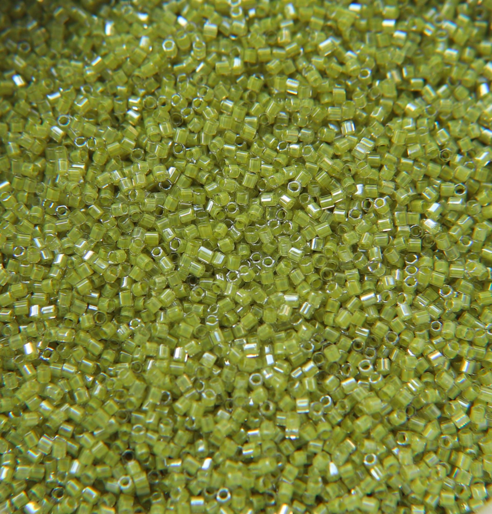 15/0 MIYUKI Hex Light Olive Lined Crystal Luster Japanese Beads 10/20/50/100 Grams embroidery materials Jewelry making beads, vintage beads