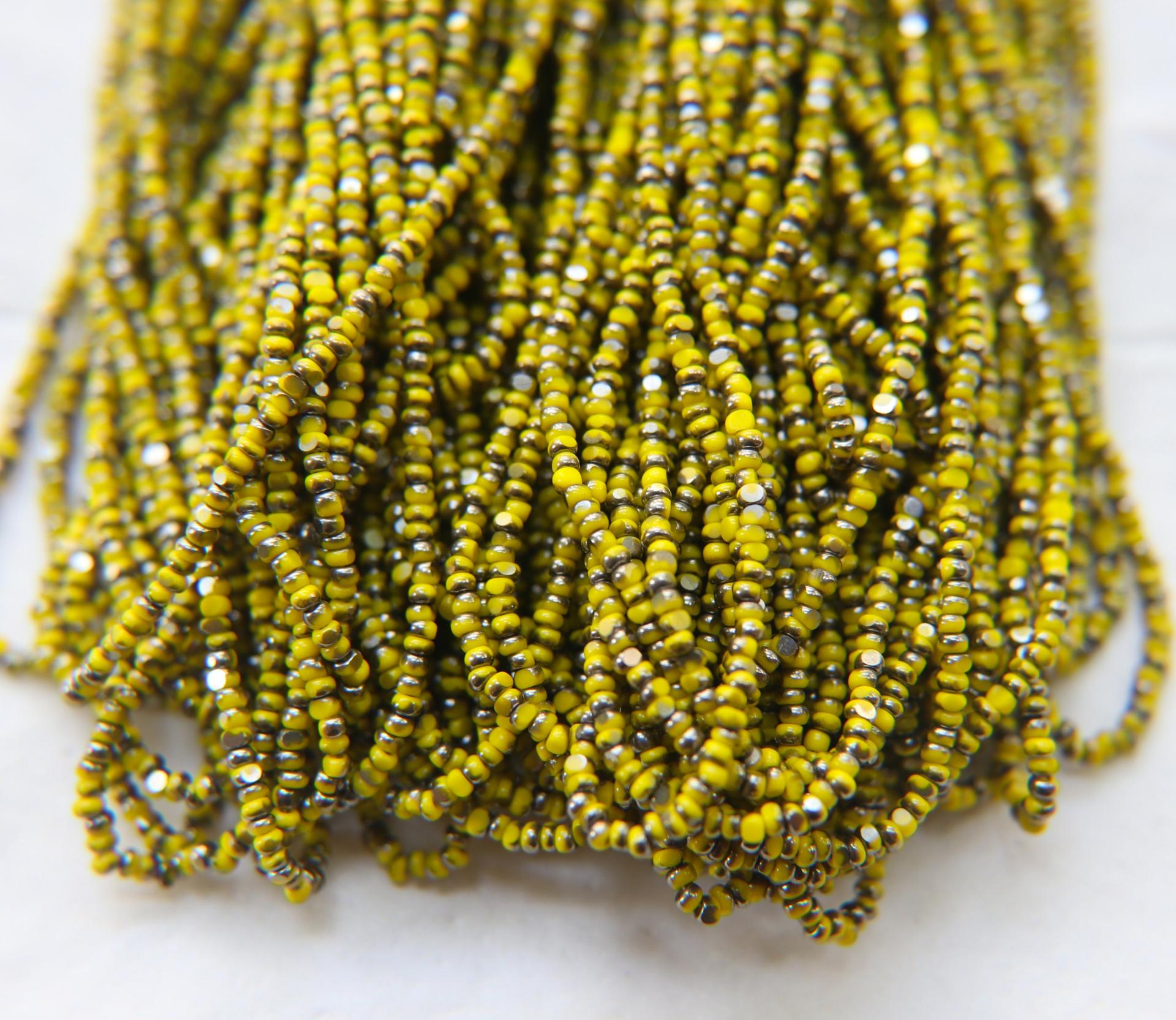 11/0 Charlotte true Cut Beads Patina Opaque Yellow Gun Metal 10/20/50/250/500 Grams 1300 Pieces faceted seed beads embroidery materials