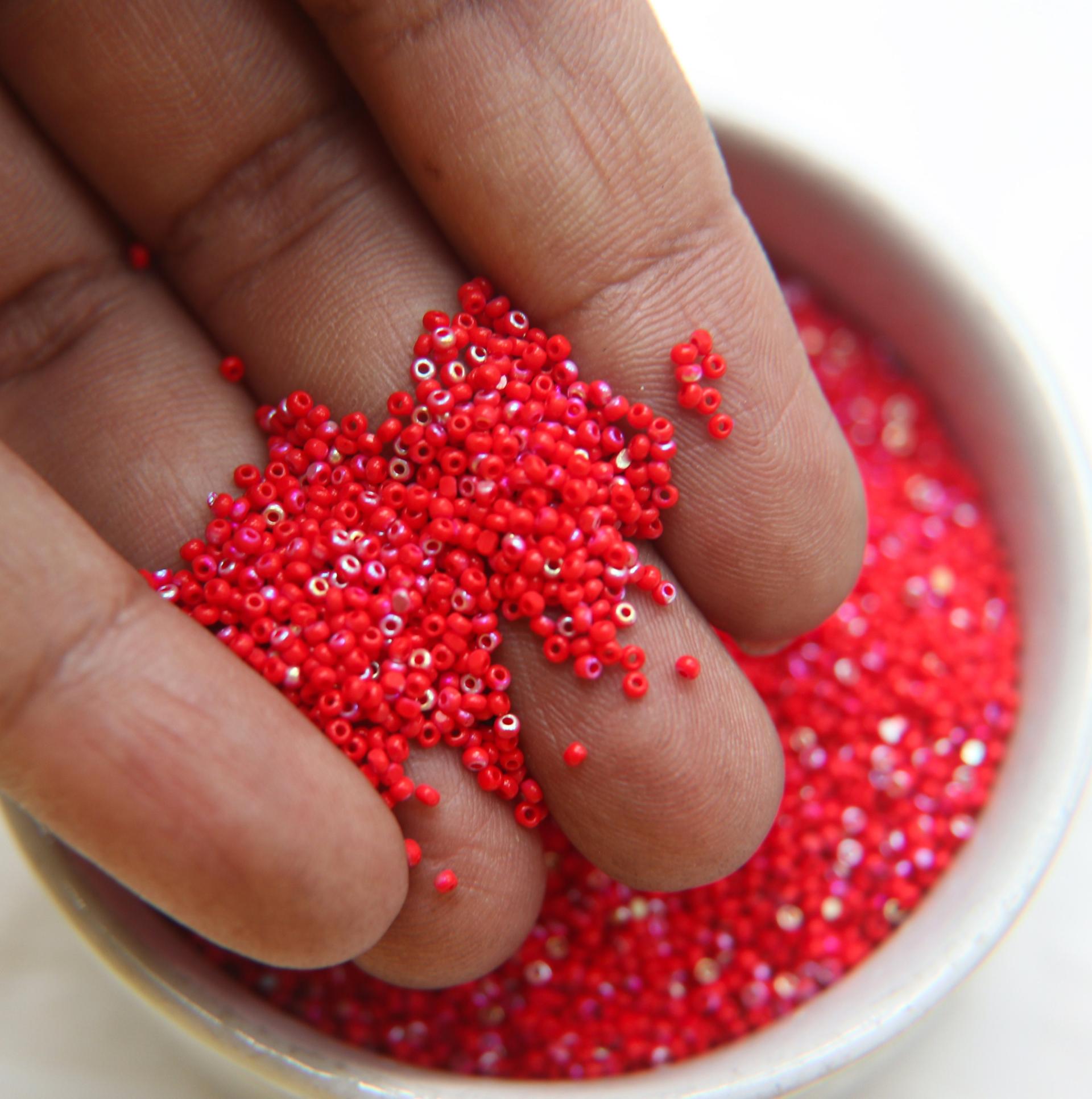 13/0 Charlotte Cut Beads Patina Light Red Opaque Aurore Boreale 5/10/20/50/250/500 Grams PREMIUM MATERIALS