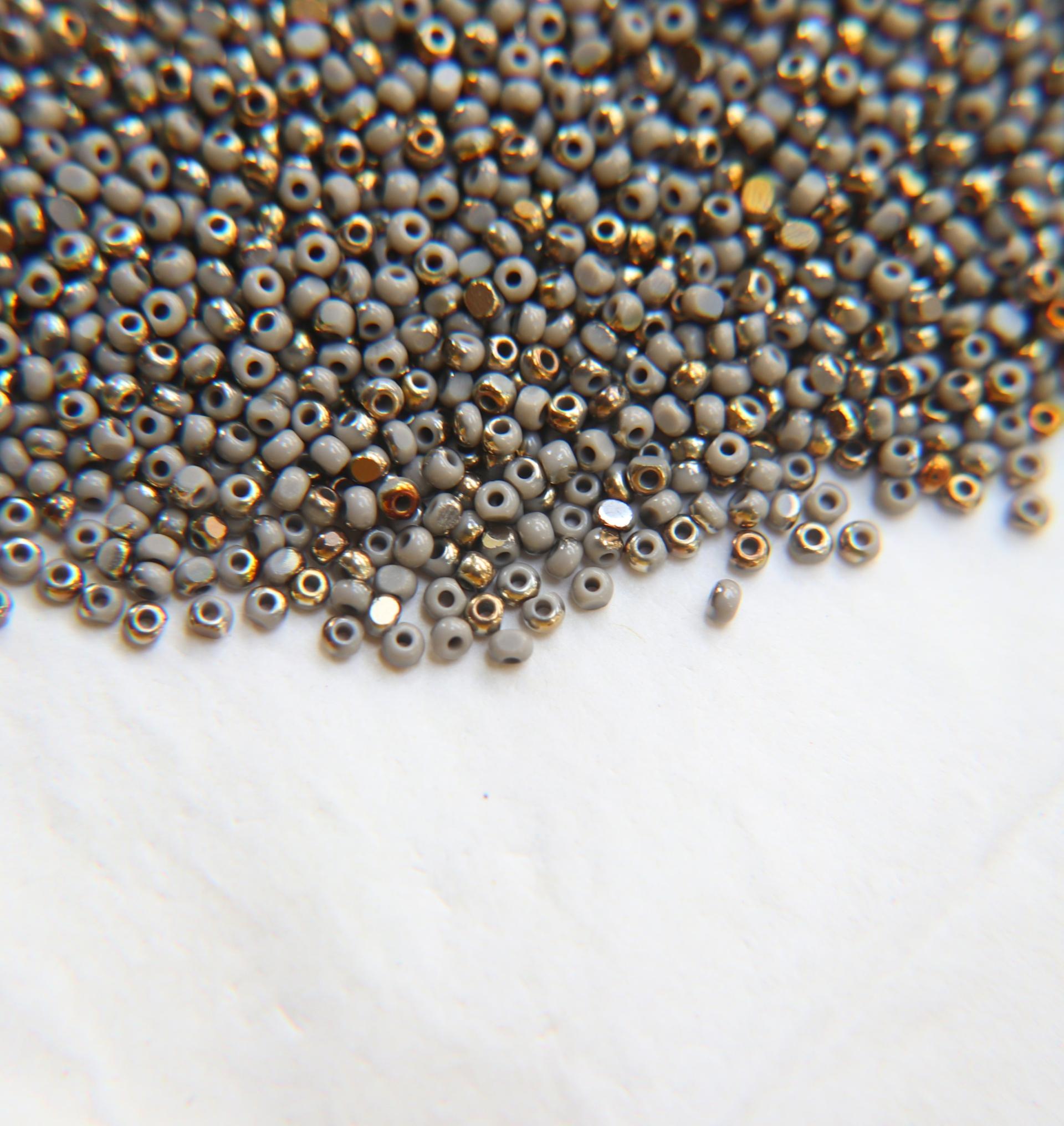 11/0 Charlotte Cut Beads Patina Opaque Grey Bronze Gold 10/20/50/250/500 Grams PREMIUM MATERIALS