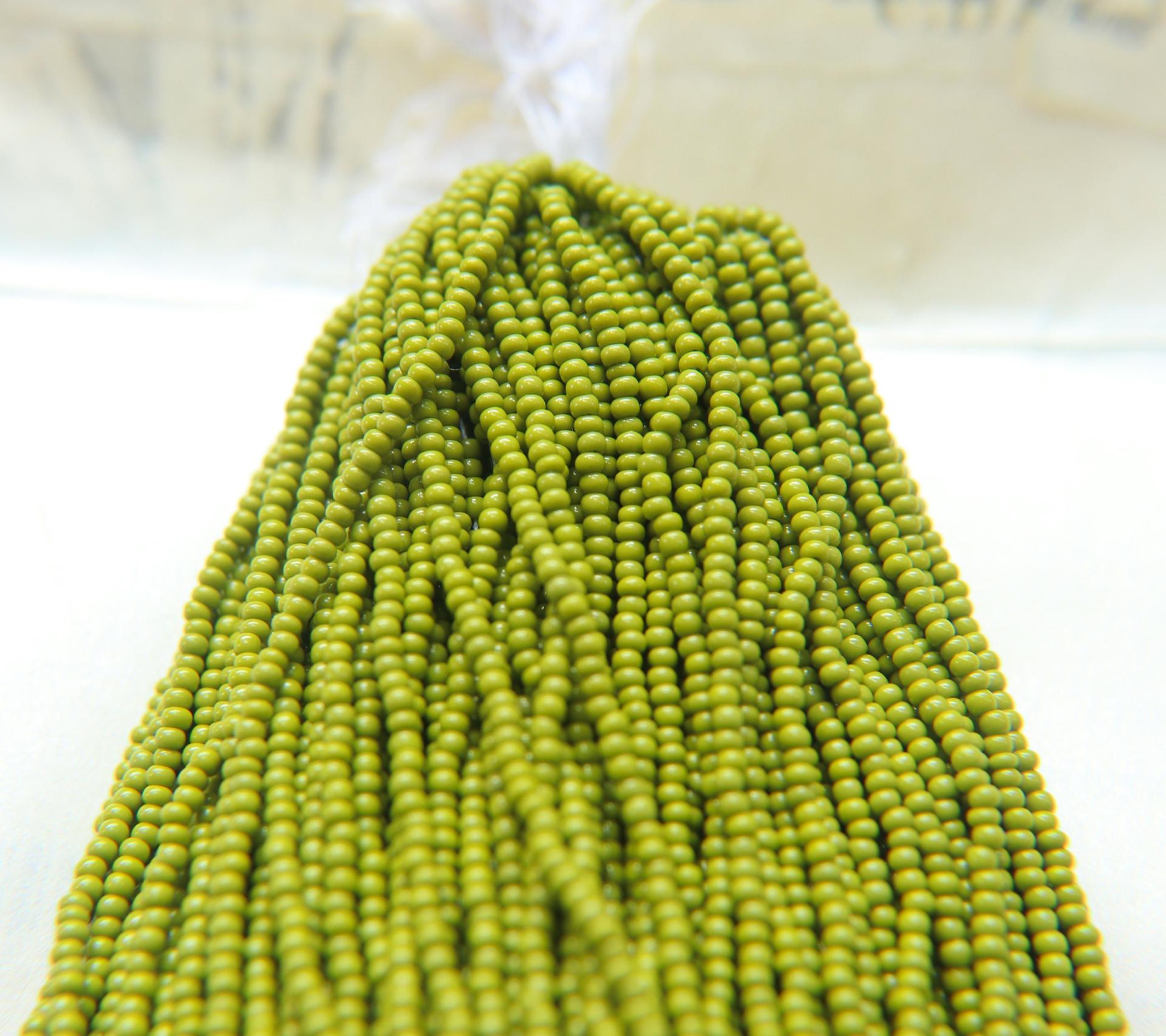 11/0 Czech Seed Bead Opaque Olivine 1/5/25/50/100 Full hanks Preciosa Ornella loose beads, mix beads, embroidery materials, craft supplies