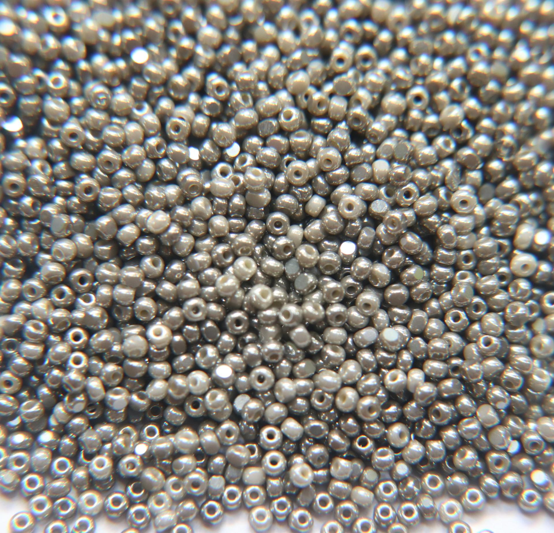 11/0 Charlottet true Cut Beads Ionized Pearl Opaque 10/20/50/250/500 Grams embroidery materials, jewelry making, vintage beads, rare finding