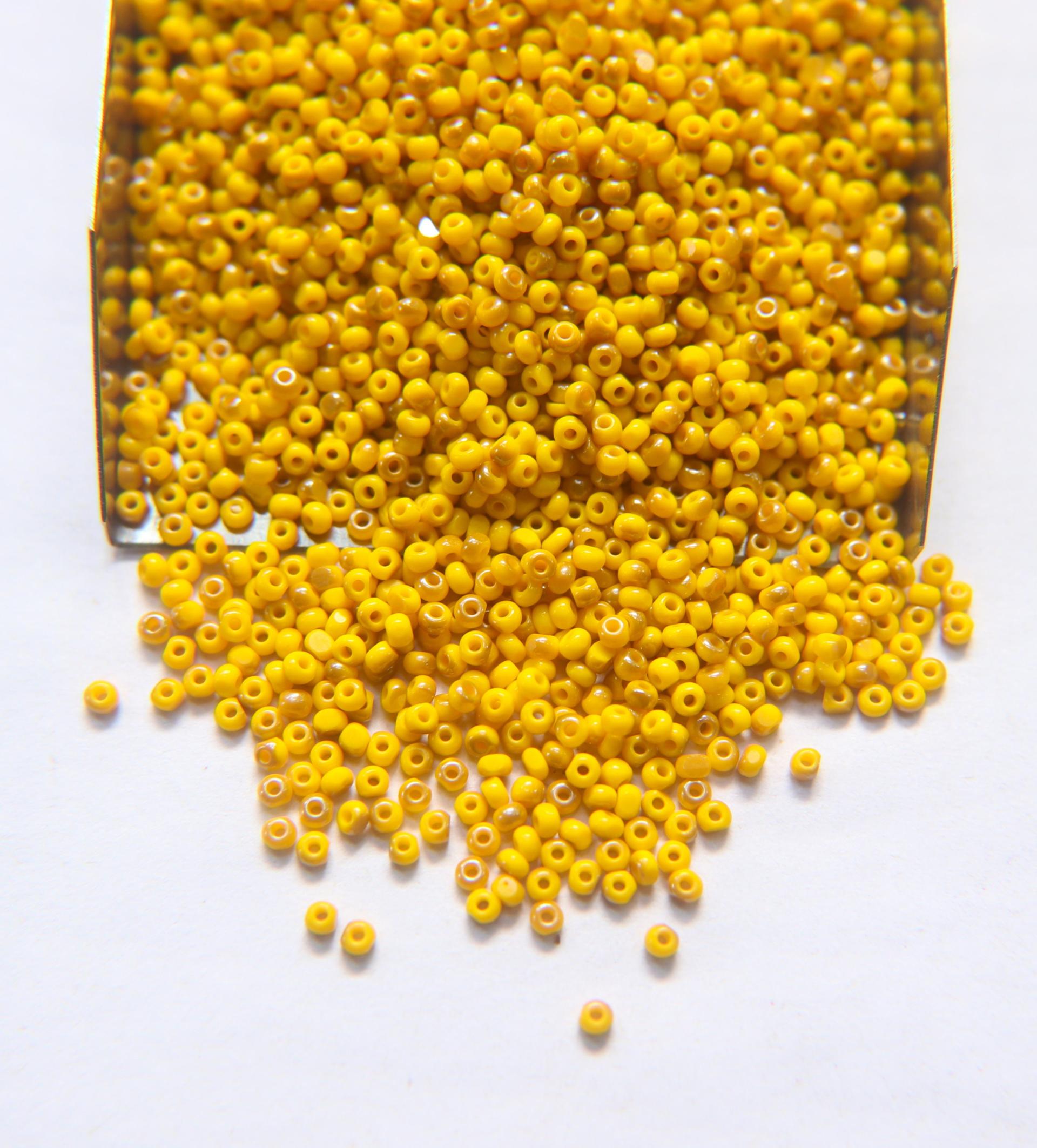 11/0 Charlotte True Cuts Beads Opaque Yellow Golden Honey 10/20/50/250/500 Grams PREMIUM MATERIALS