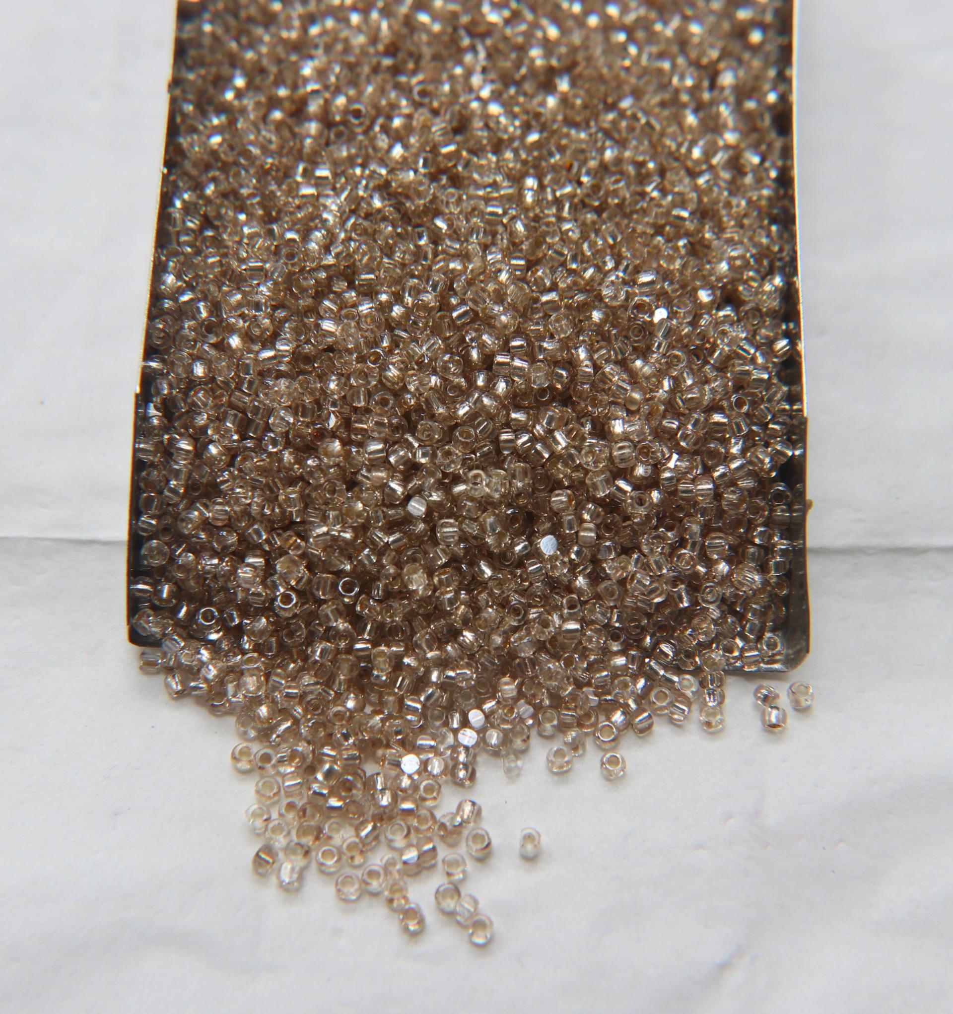 11/0 Charlotte Cut Beads Crystal Silver Lined Golden Honey 10/20/50/250/500 Grams PREMIUM MATERIALS
