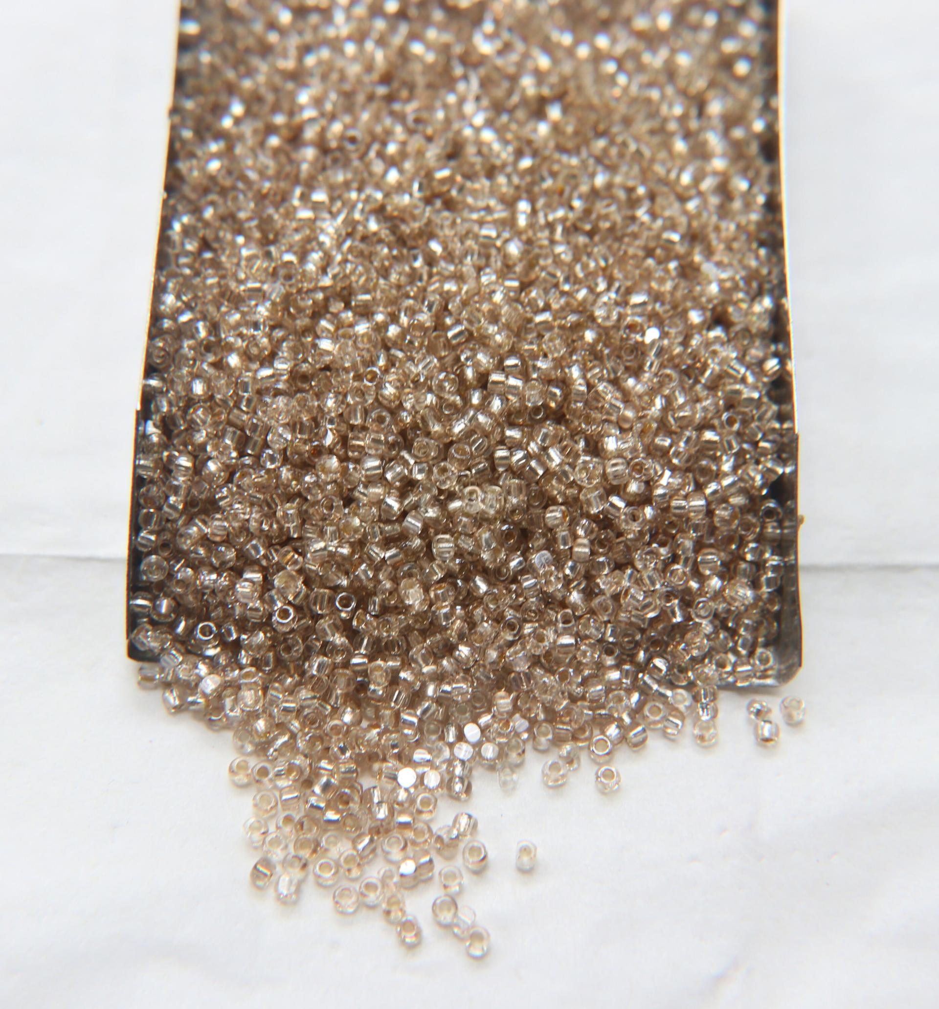 11/0 Charlotte Cut Beads Crystal Silver Lined Golden Honey 10/20/50/250/500 Grams PREMIUM MATERIALS