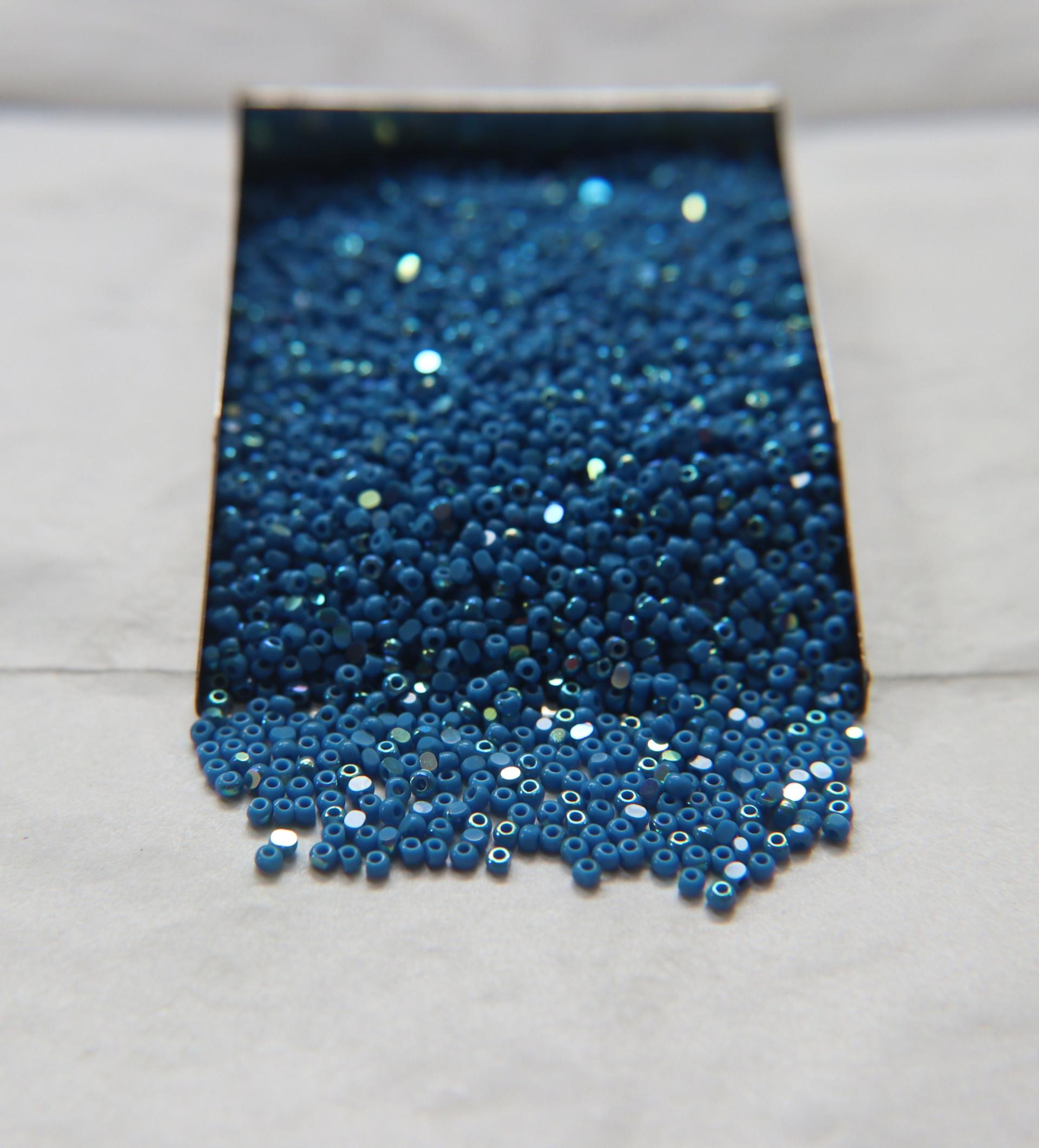 11/0 Charlotte Cut Beads Patina Opaque Deep Turquoise Blue Aurore Boreale 10/20/50/250/500 Grams 1300 Pieces