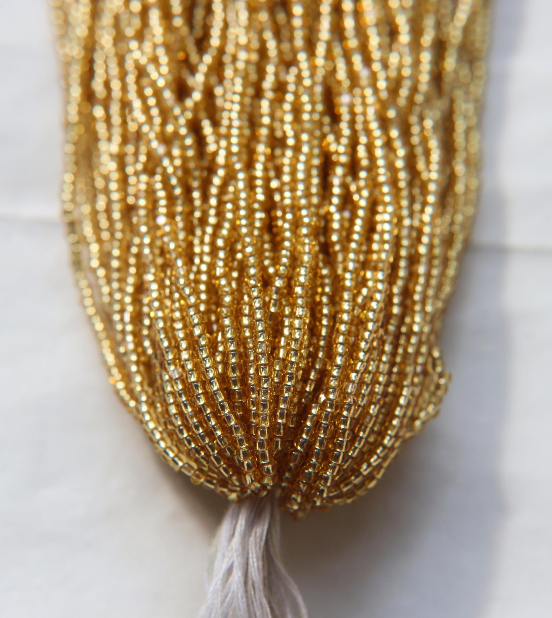 11/0 Hanks Charlotte Cut Beads 17020 Gold Silver Lined  1/5/25/50/100 Hanks 2.0mm glass beads, jewelry supply, findings, craft supply