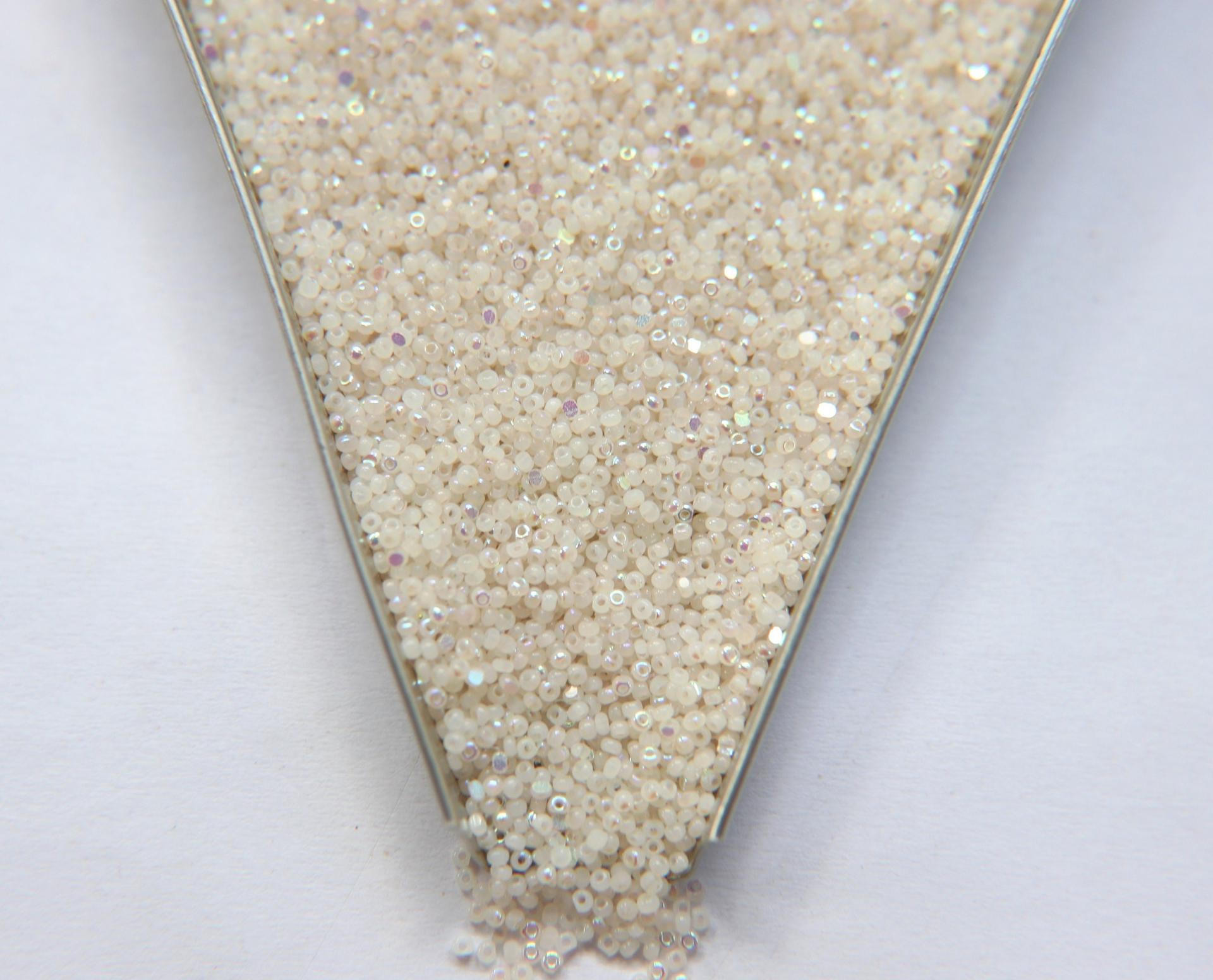 13/0 Charlotte Cut Beads Patina White Opal Aurore Boreale 5/10/20/50/250/500 Grams embroidery materials, jewelry making, Native beads