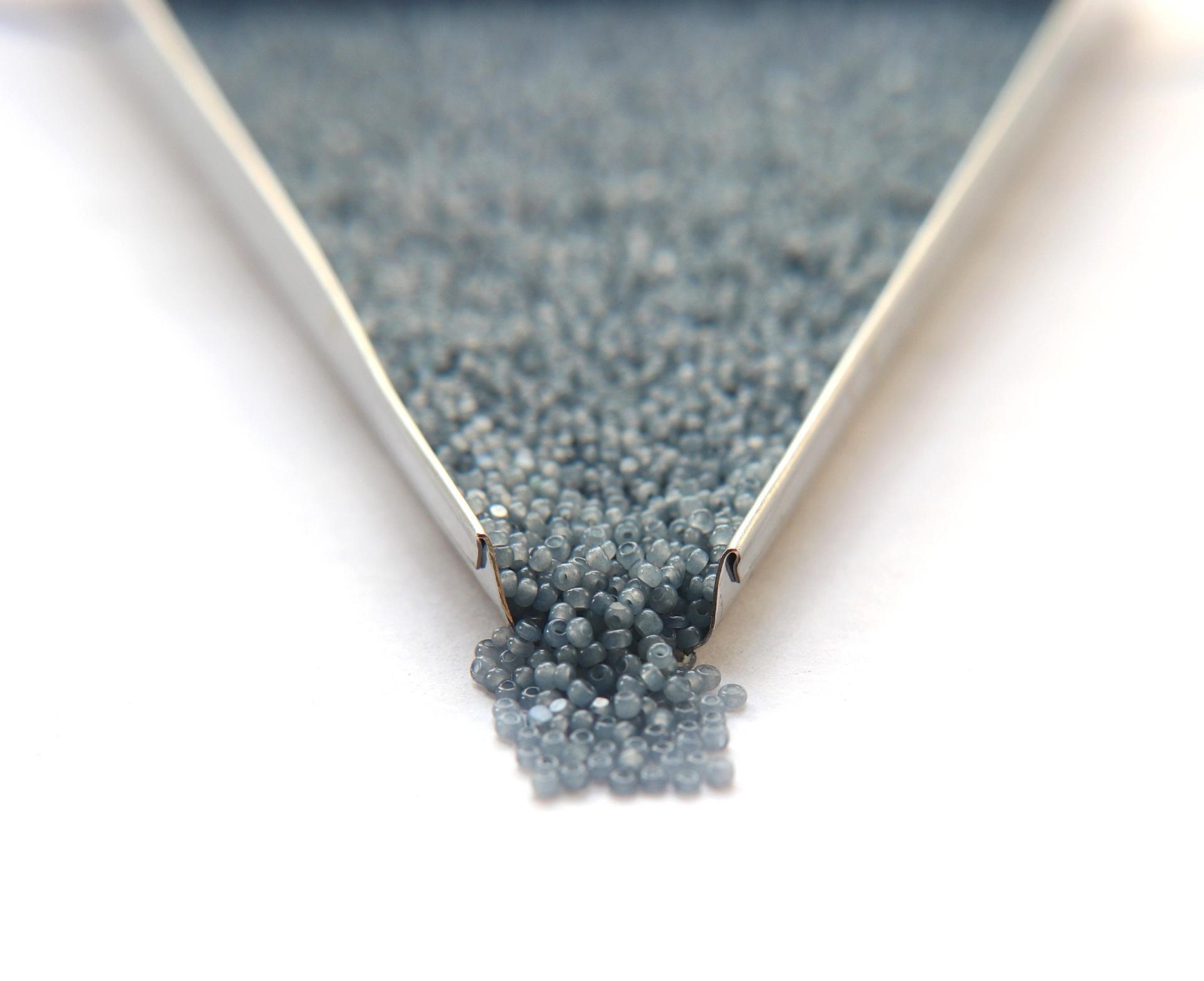 11/0 Charlotte Cut Beads Indian Sapphire Opal 10/20/50/250/500 Grams PREMIUM SEED BEADS native supplies
