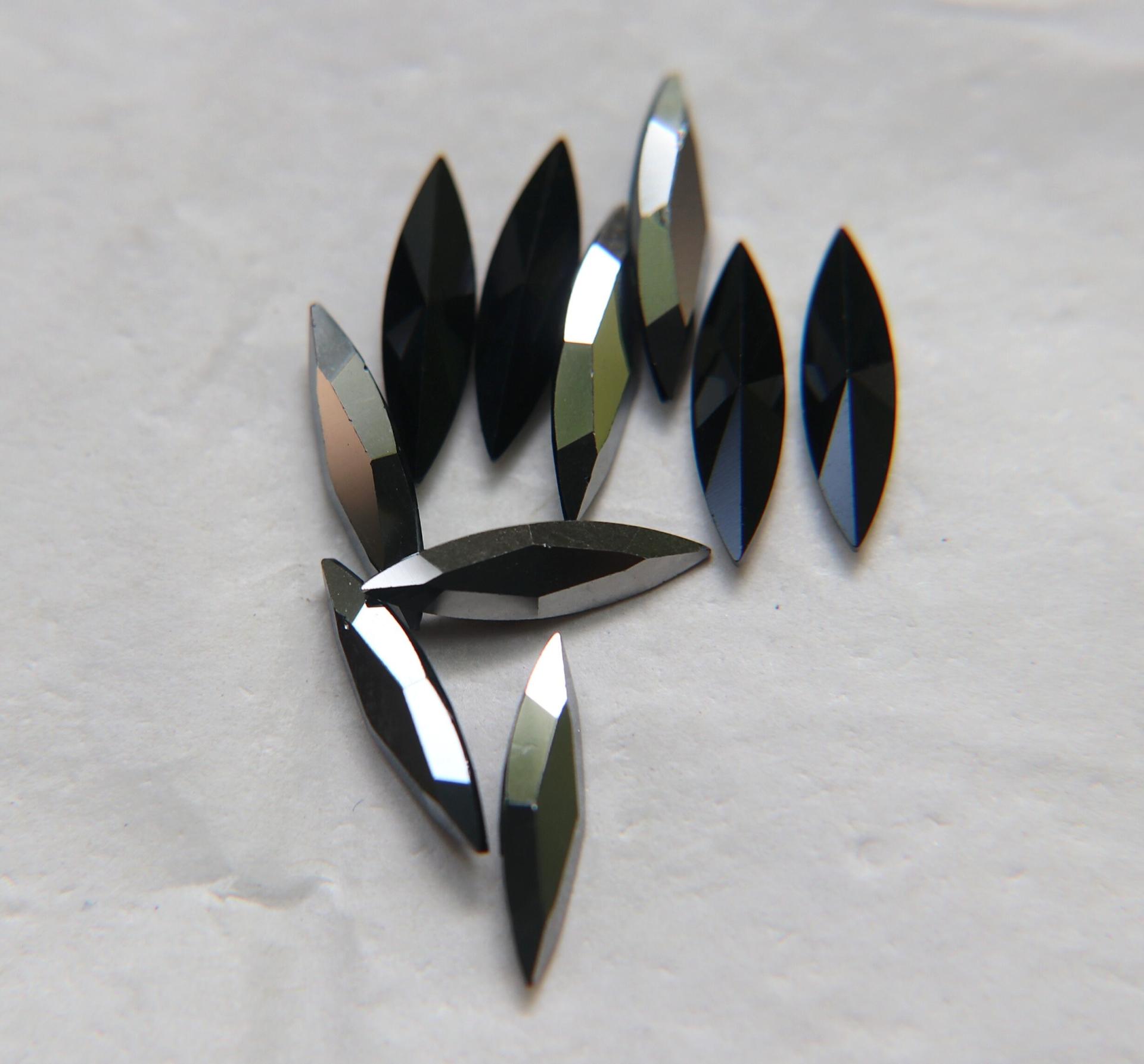 15x4mm Swarovski Jet Gunmetal Marquise, New Vintage Pointy Back Navette 4200 crystals, gold foil 6/24 Pieces Jewery making stones