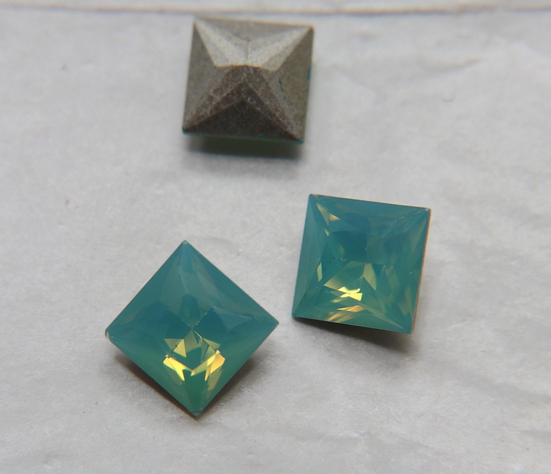 Vintage Swarovski 12 mm Pacific Opal Square Princess Cut 4447 Premier Crystal Rhinestones 2/6/12/36 Pieces gemstones