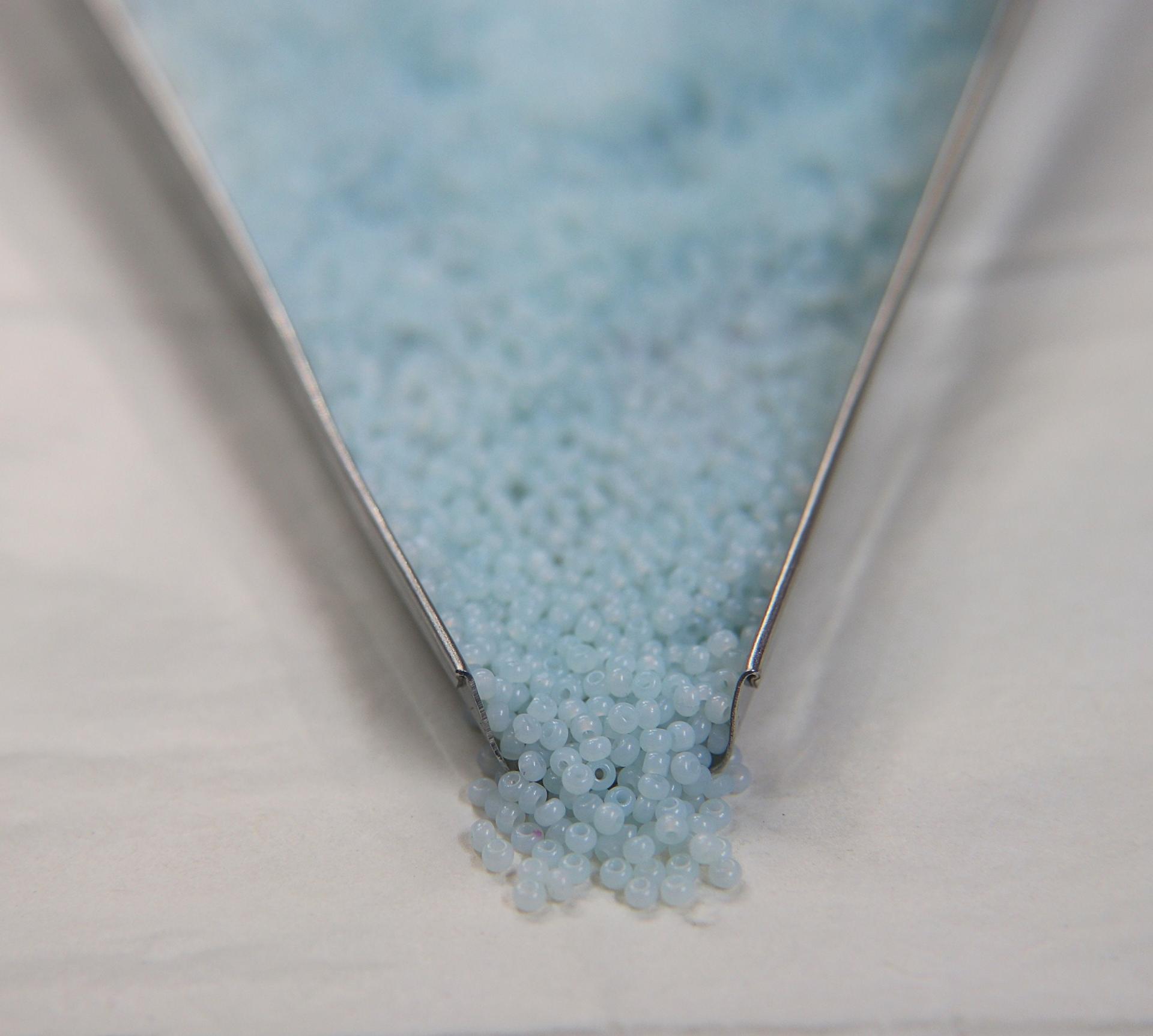 11/0 Charlotte Cut Beads Light Azore Opal 10/20/50/250/500 Grams PREMIUM SEED BEADS