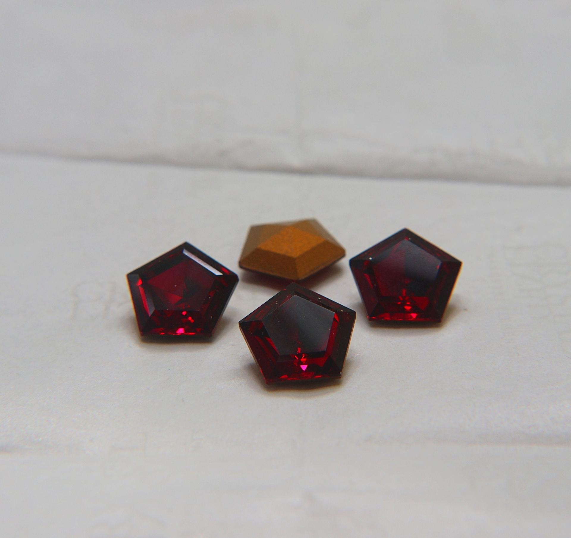 Vintage Swarovski 14 mm Swarovski Hexagon #4730 Ruby Premier Crystal Rhinestones 2/6/12/36 Pieces gemstones