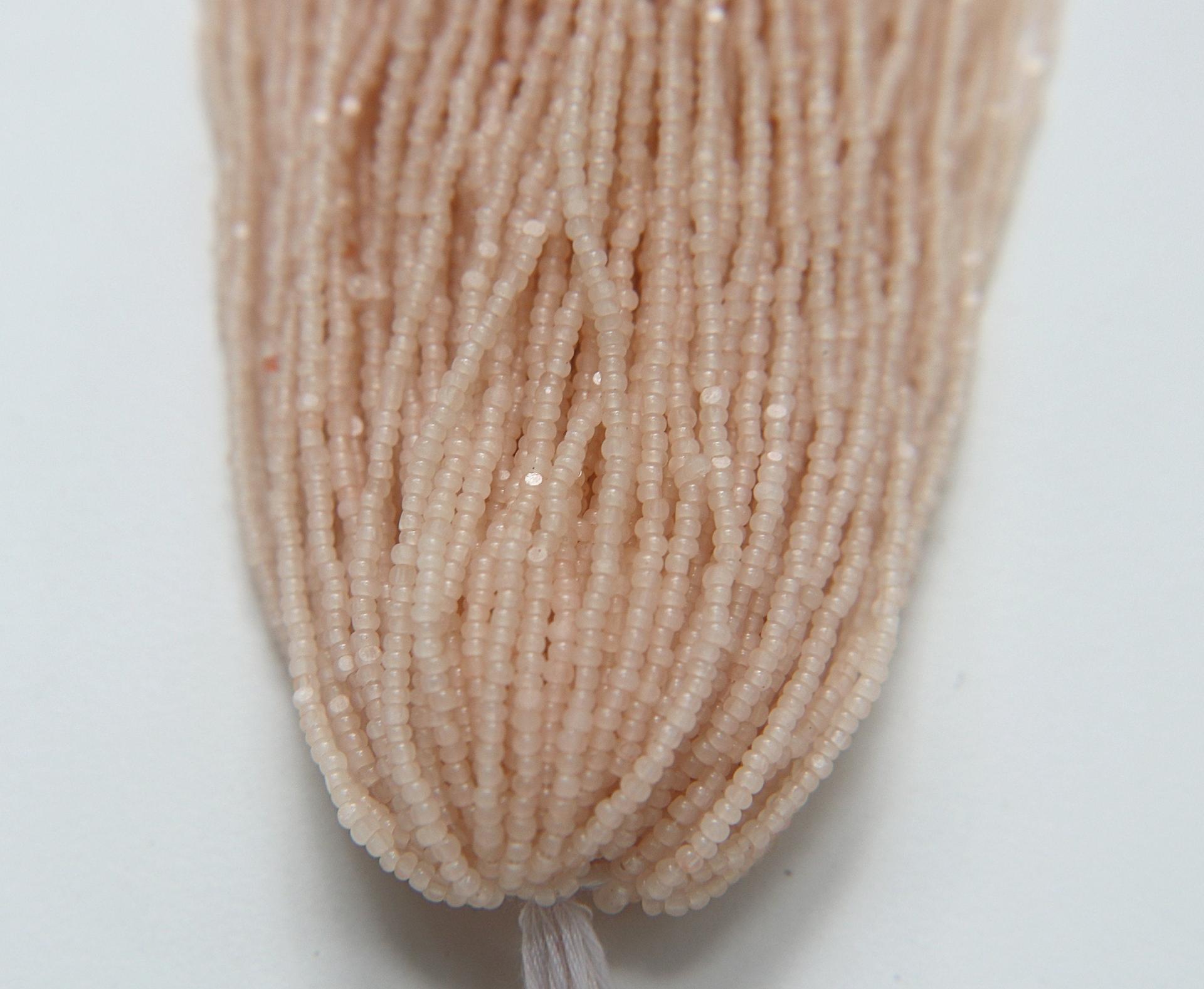 11/0 Hanks Charlotte Cut Beads Silk Opal 1/5/25/50/100 Hanks 2.0mm jewellery rare glass beads, jewelry supply, Native supply