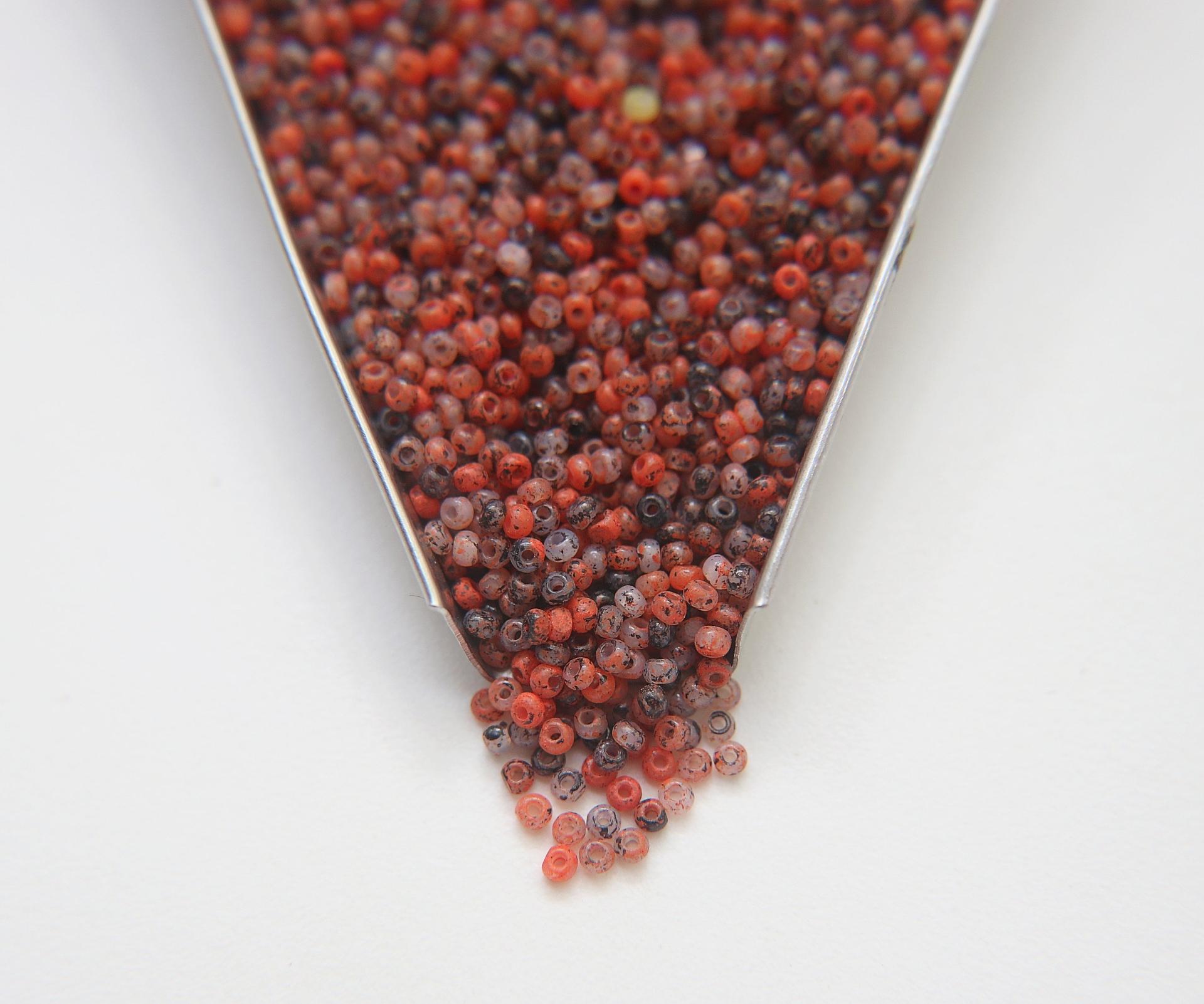 11/0 Charlotte Cut Beads Opal Mosaic effects PREMIUM MATERIALS native supply ornaments making embroidery
