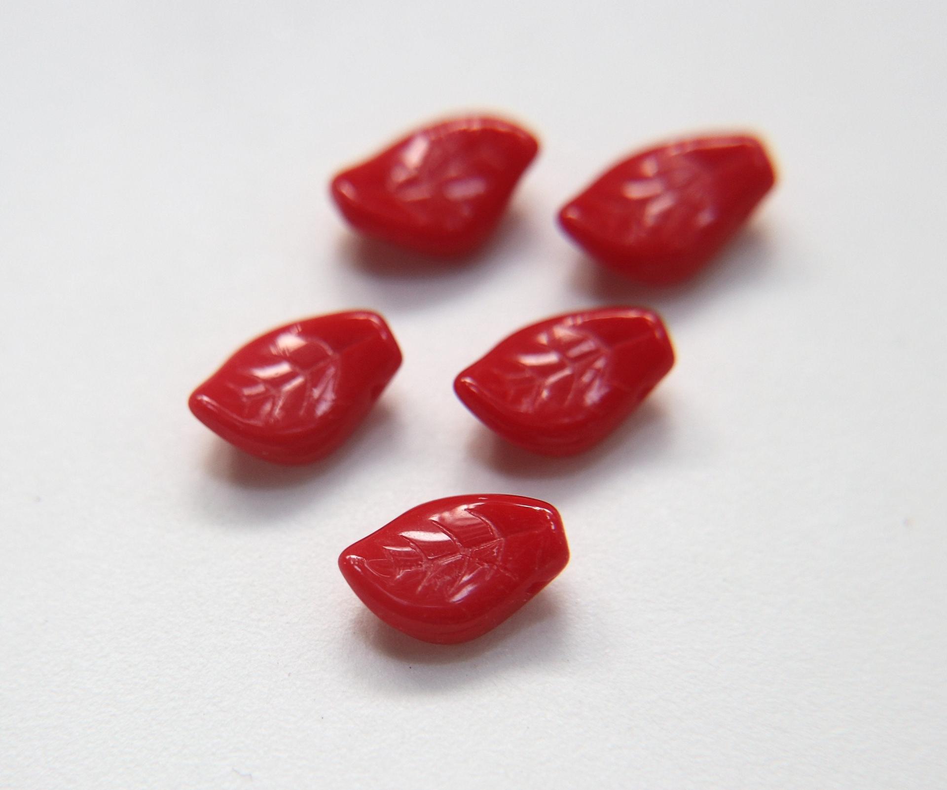Curly leaf shaped pressed glass beads - made in Czech Republic