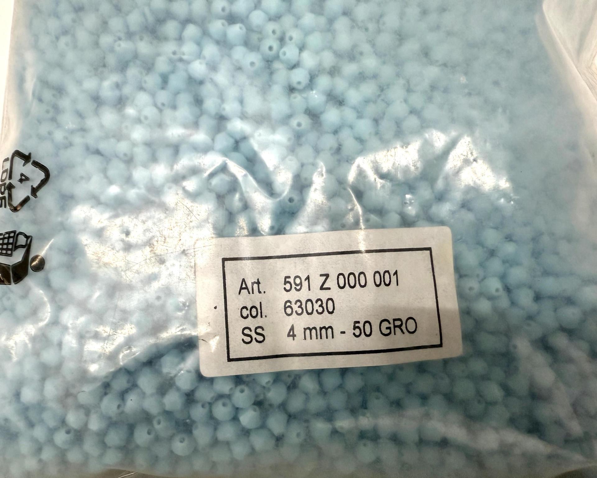 Opaque Premium Turquoise Rose Genuine Czech Bicone 4mm (63030) rare findings embroidery materials vintage beads