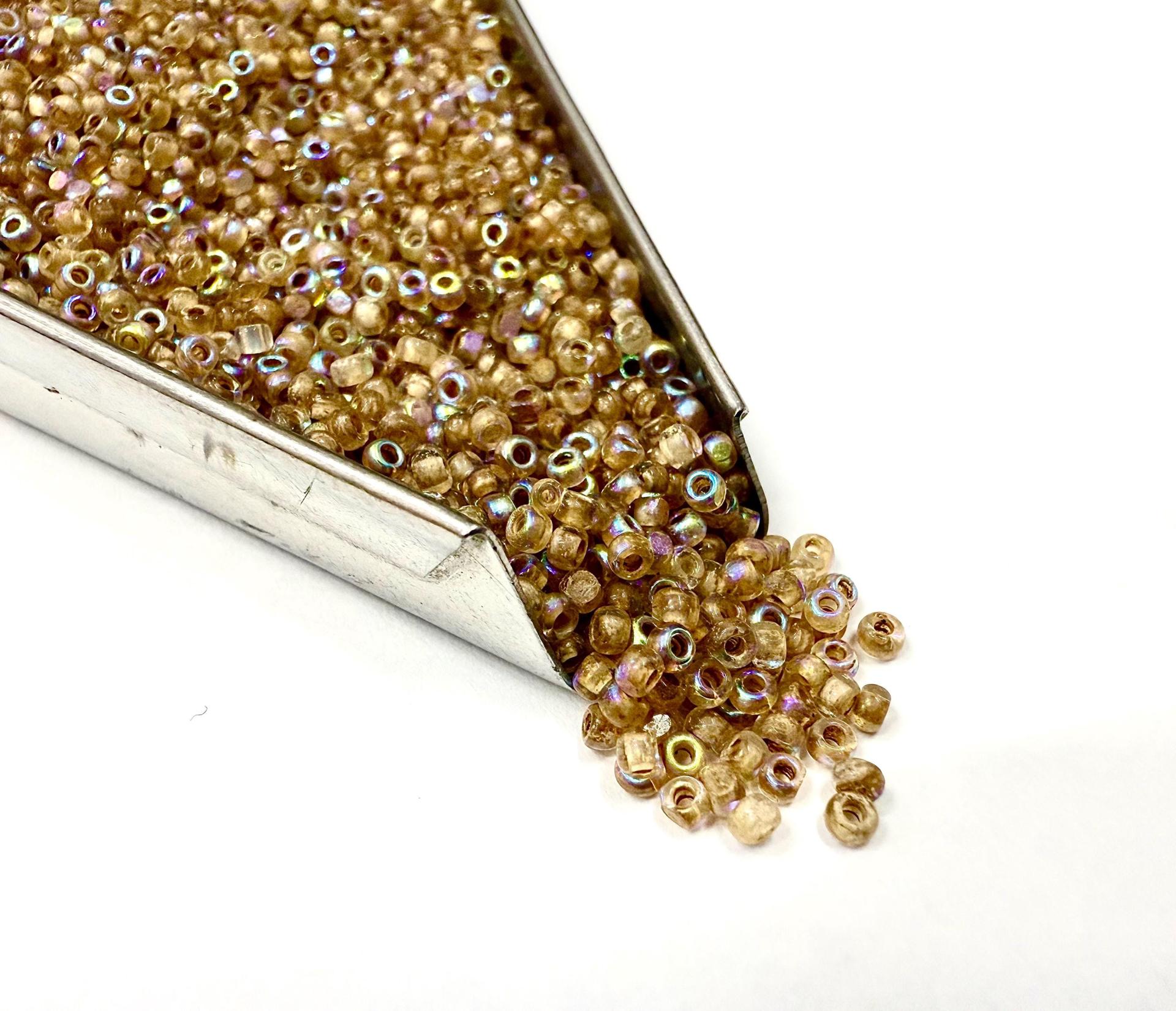 11/0 Charlotte true Cut Beads Patina Dark Cream Lined Aurore Boreale 10/20/50/250/500 Grams 1300 Pieces loose beads, embroidery materials