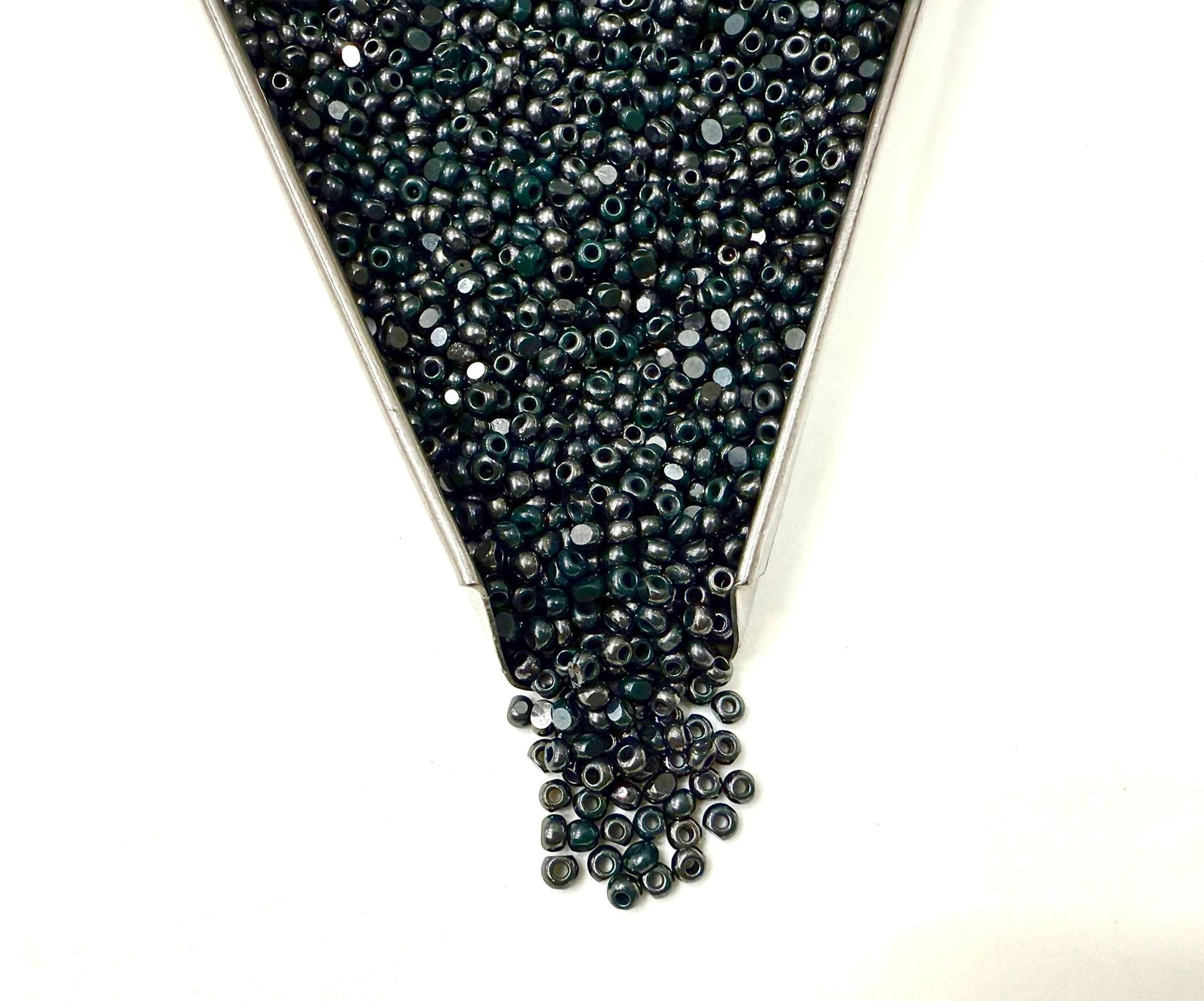 11/0 Charlotte true Cut Beads Ionized Opaque Emerald