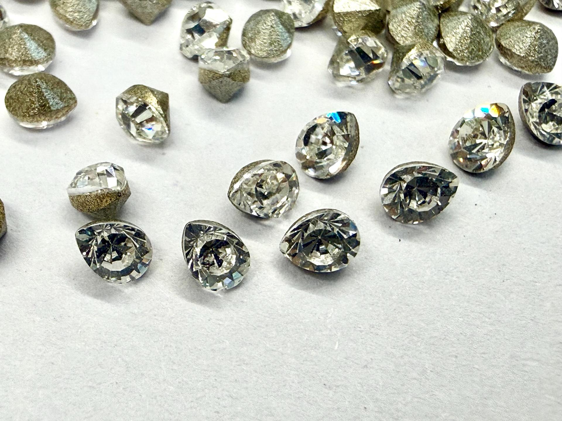 Vintage Swarovski 4x2 mm Crystal Pear Shape 4320 Premier Crystal Rhinestones (6 Pieces) gemstones, jewlery