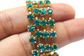 18ss Swarovski Rhinestone Chain in Blue Zircon (4.2mm) 0.5/1/2/5 Meters Bridal Supplies, Jewelry, vintage findings, embroidery materials