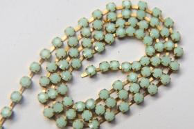 12 SS Swarovski Cup Chain in Mint Alabaster 3mm Made in Austria 0.5/1/2/5 Meters strass chains, embroidery materials, craft supplies