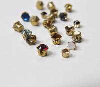 Swarovski 39ss Vintage Clips (31 Crystal Colors) 6/12/24/100 Pieces Brass/Vintage Black Settings