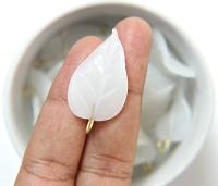 6 Iridescent White Alabaster Glass Leaf Drop Beads With Embedded Loop 35 x 17 MM Charms wedding decoration, vintage supply, jewelry making