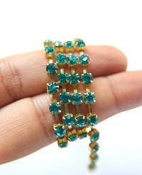 18ss Swarovski Rhinestone Chain in Blue Zircon (4.2mm) 0.5/1/2/5 Meters Bridal Supplies, Jewelry, vintage findings, embroidery materials