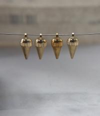 Solid Metal Spike Drops, Spikedrop Charms, in brass 15x6mm 2mm Loop 10/50 pieces vintage findings, jewlery making, art deco premium supplies