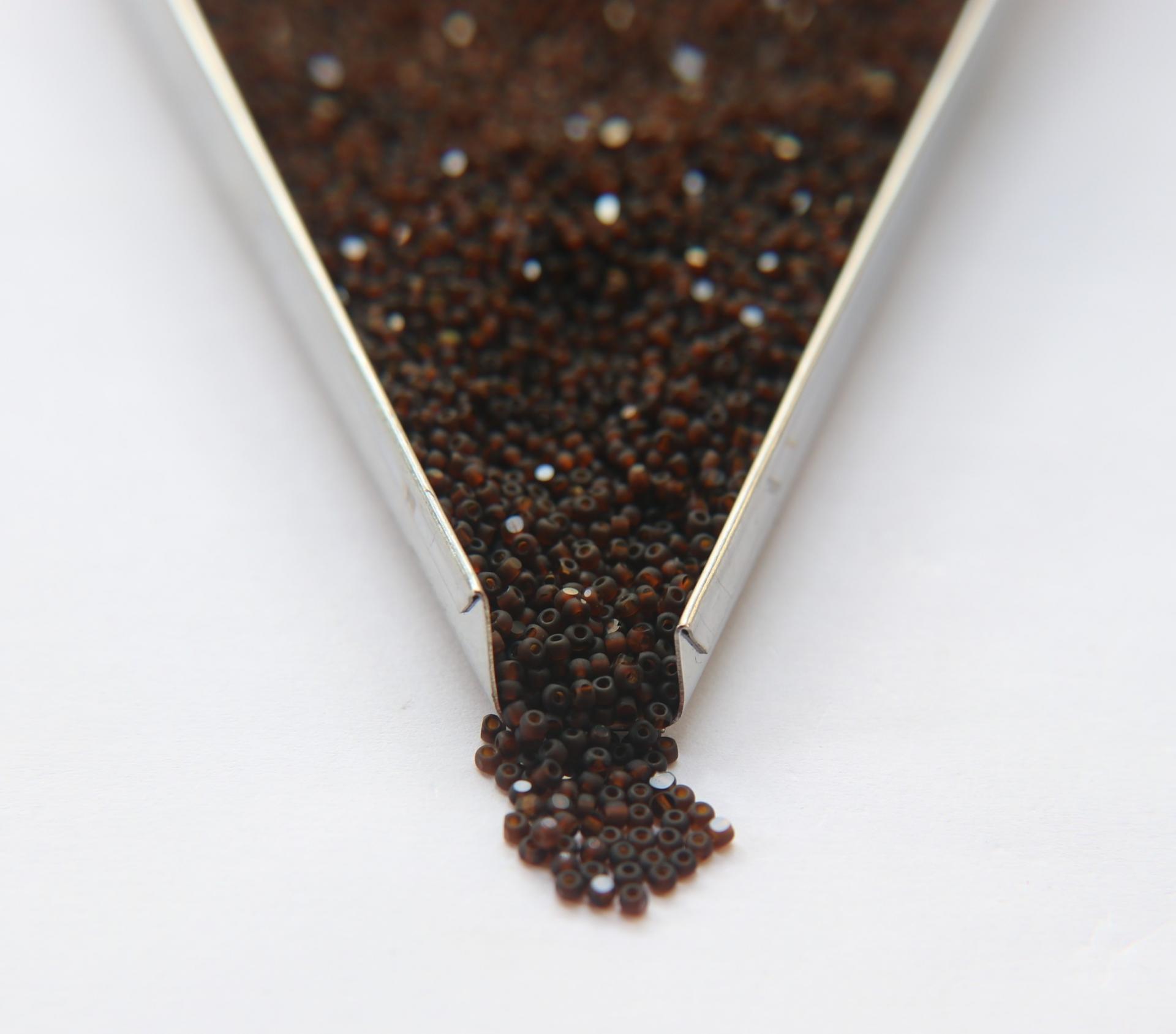 11/0 Charlotte true Cut Beads MATT Smoked Topaz Loose Beads 10/20/50/250/500 Grams premium seed beads, vintage findings, embroidery