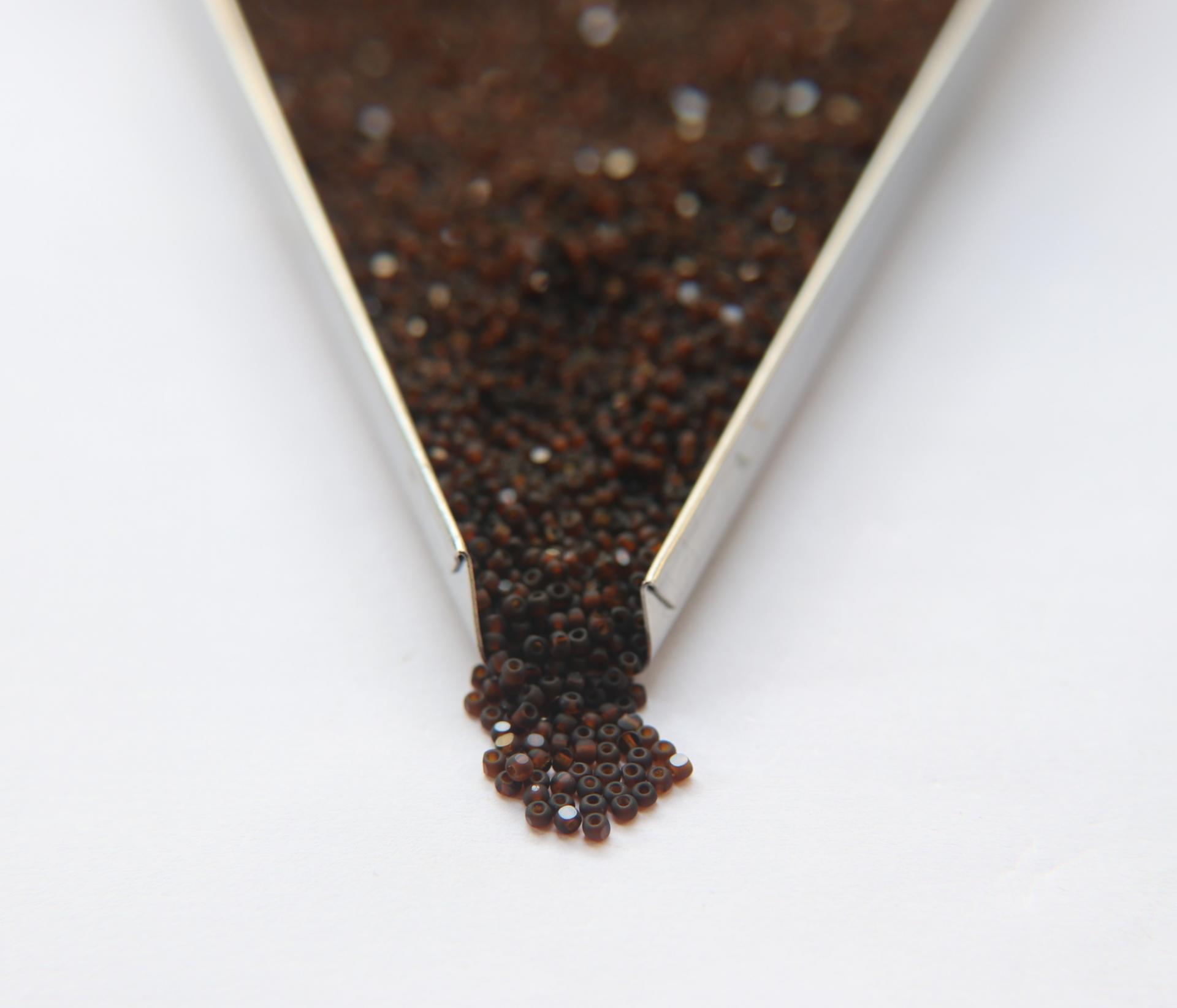 11/0 Charlotte true Cut Beads MATT Smoked Topaz Loose Beads 10/20/50/250/500 Grams premium seed beads, vintage findings, embroidery