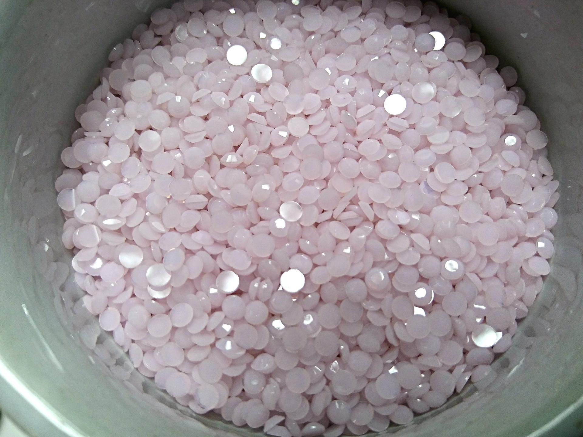 12SS Swarovski Flatbacks Rose Alabaster Chaton Roses 2088 (3.1mm) Made in Austria 72/144/432/1440 Pieces Nail art decoration, craft supplies