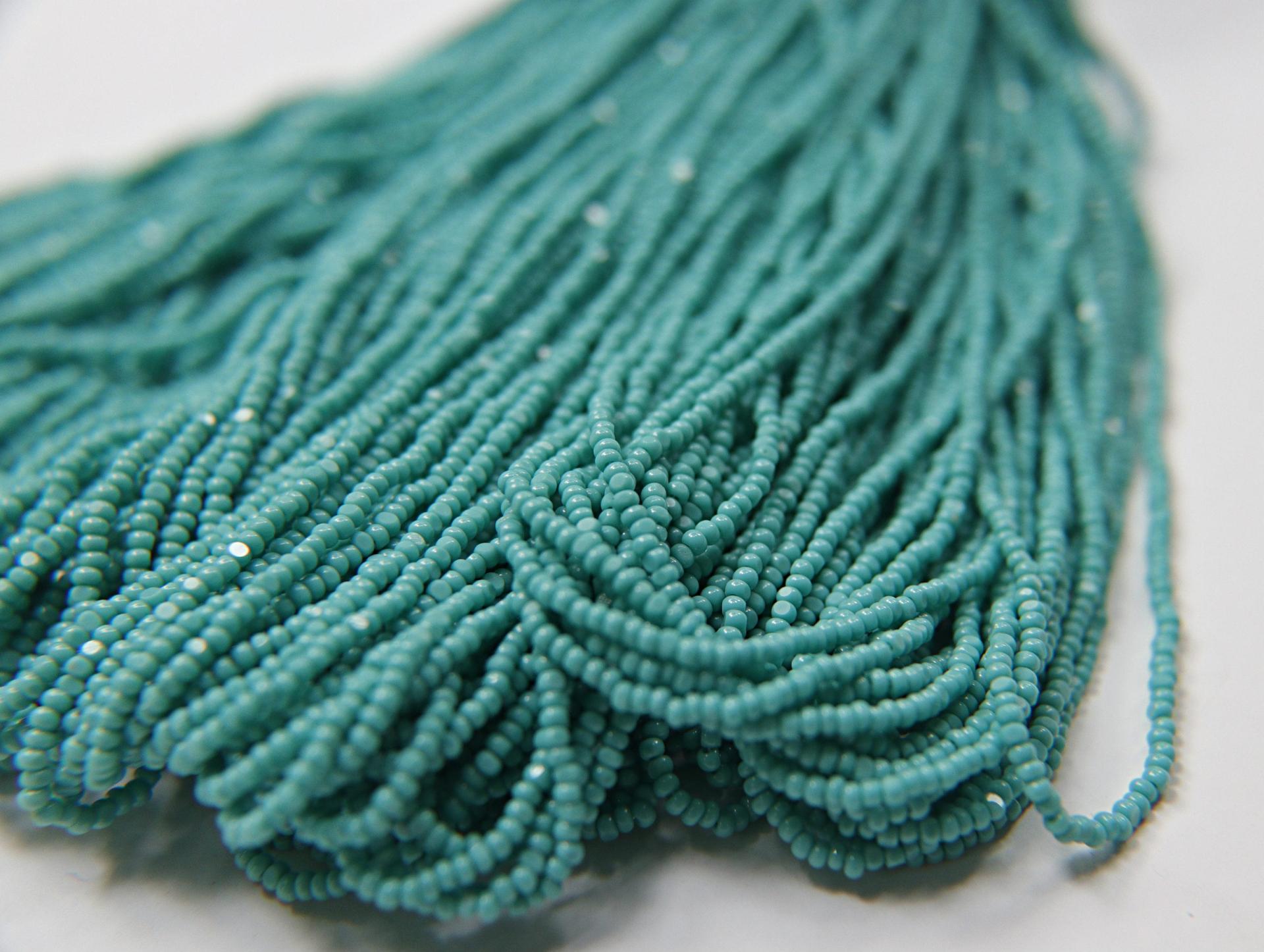 11/0 Hanks Charlotte Cut Beads 63130 Opaque Aqua Green 1/5/25/50/100 Hanks 2.0mm glass beads, jewelry supply, findings, craft supply vintage