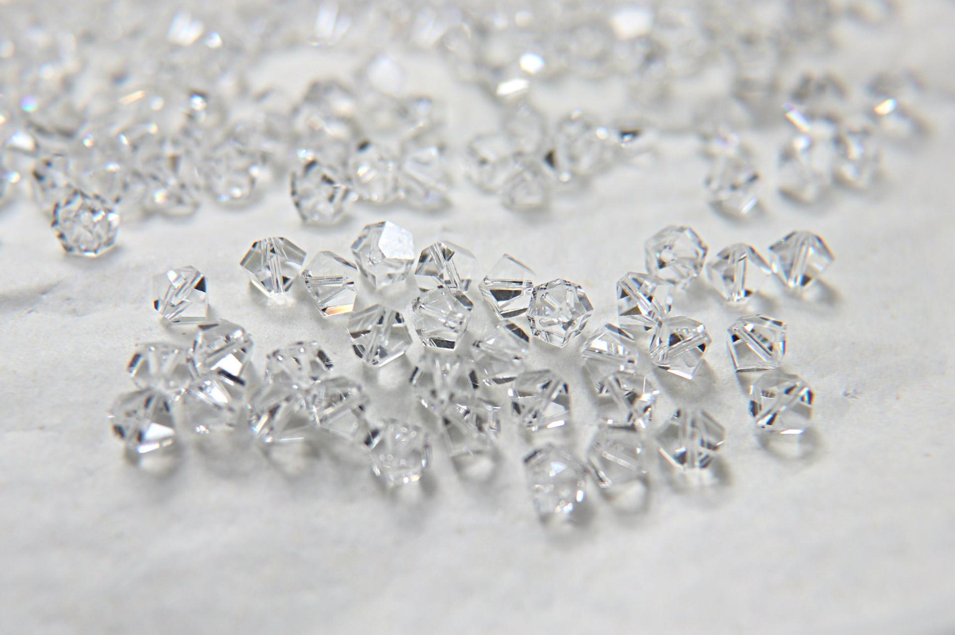 Swarovski 5310 5.5mm Simplicity 12/36/72/144/288 Pieces (5 Colors) Jewelry making beads, premium findings, fine gemstone ruby beads, light