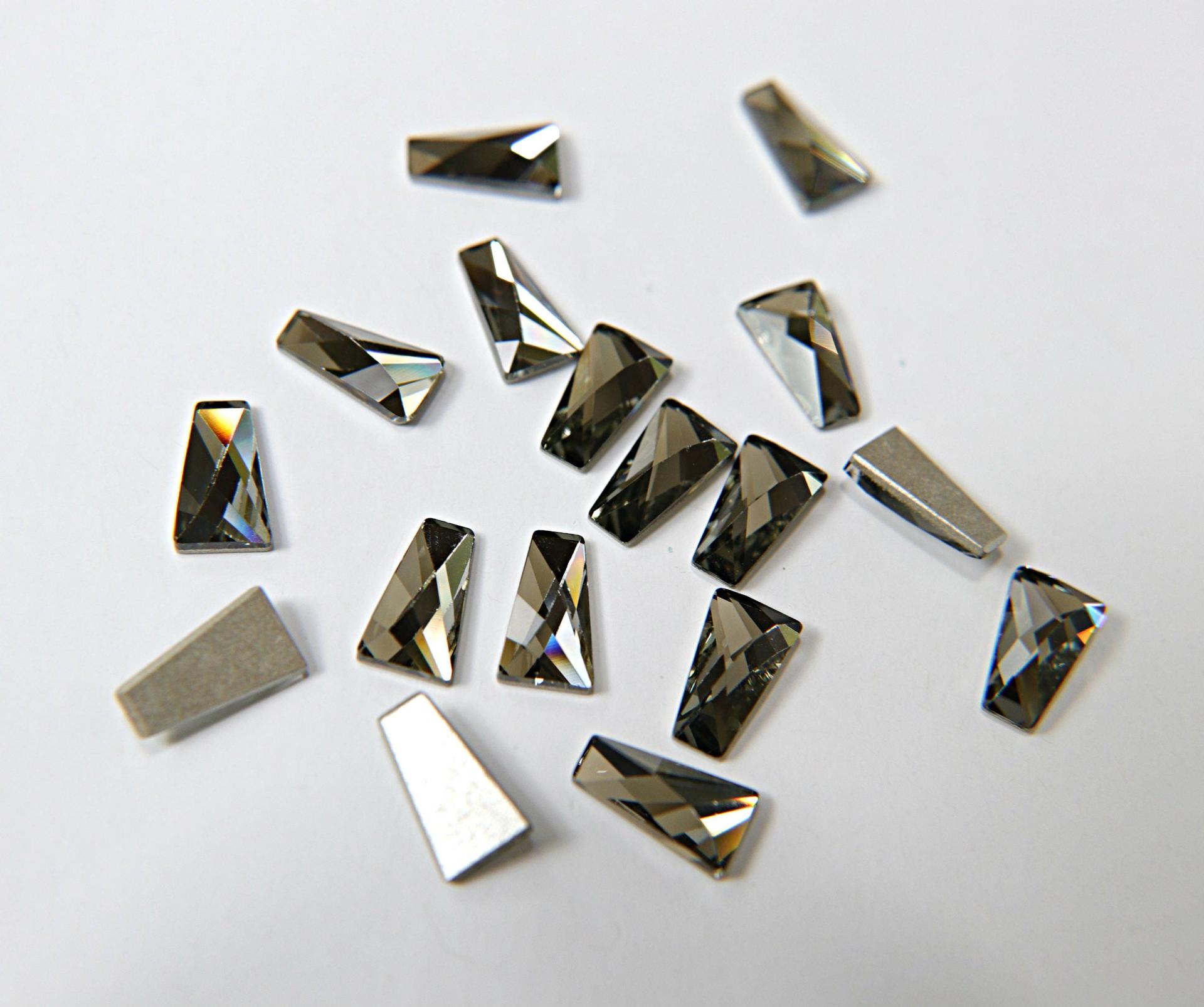 Swarovski 2770 12mm Wing Flatback non hotfix Black Diamond/Crystal Red Magma 6/24 Pieces