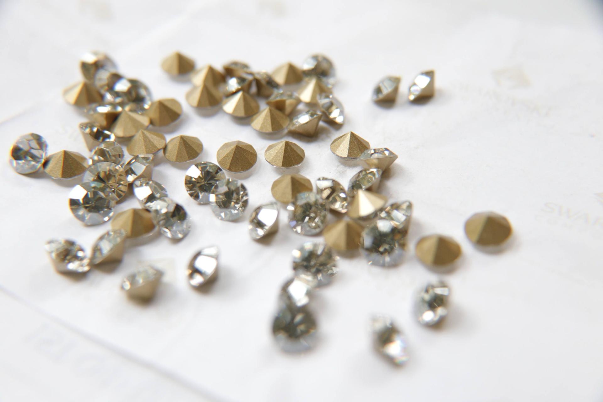 Swarovski 28ss/39ss Chaton Round Crystal Silver Shade 6/12/24/100/300/500 Pieces 001 SSHA